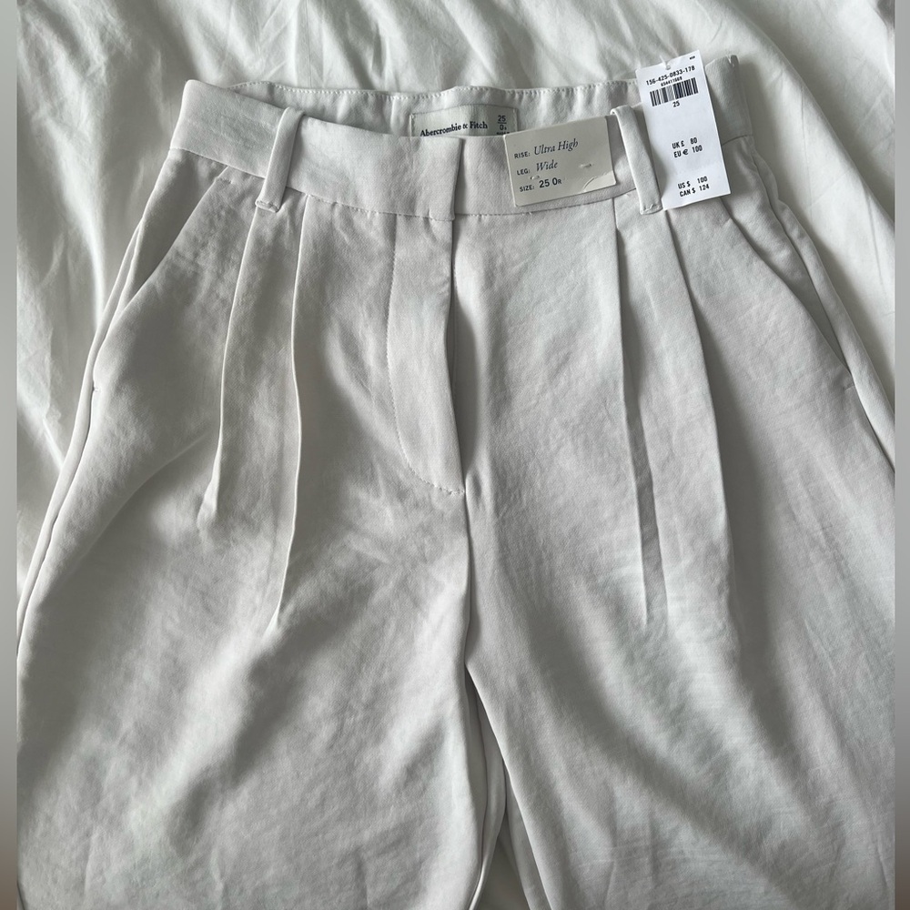 Abercrombie & Fitch Sloane Tailored Premium Crepe Pant
